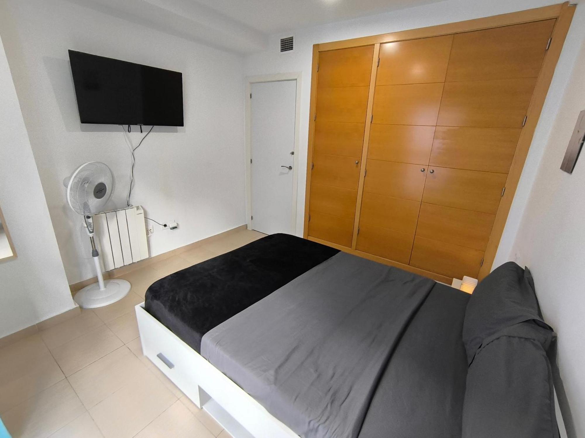 Charming Duplex - Historic Center - 7Min To Beach อาลิกันเต ภายนอก รูปภาพ