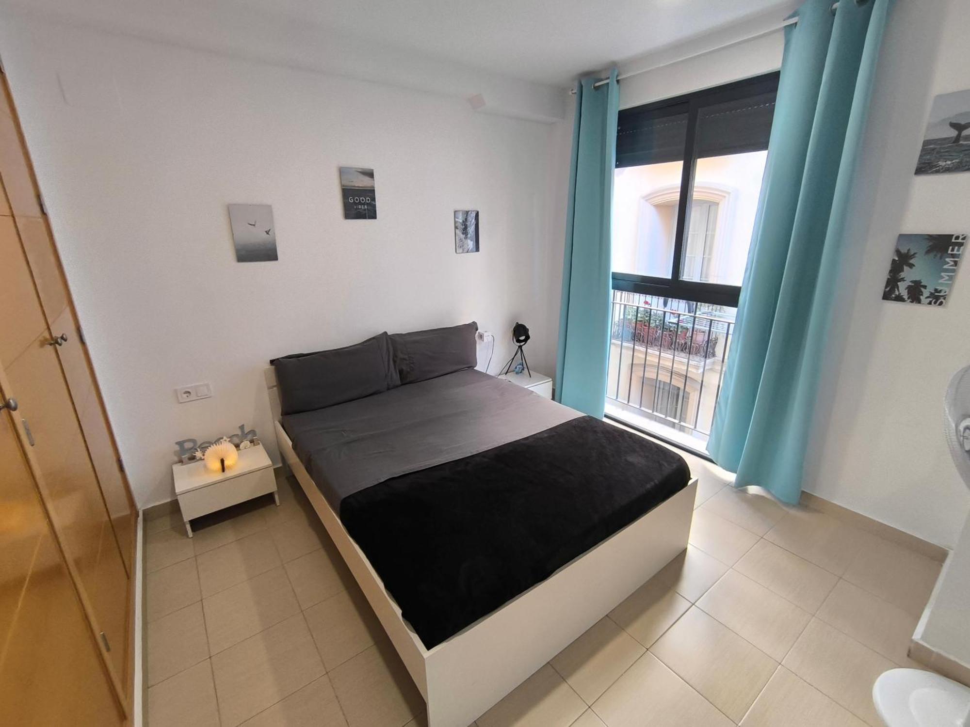 Charming Duplex - Historic Center - 7Min To Beach อาลิกันเต ภายนอก รูปภาพ